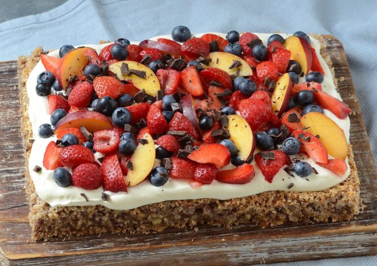 🍰🌰 Prăjitură de casă cu nucă – fragedă, aromată și incredibil de gustoasă! ❤️😍