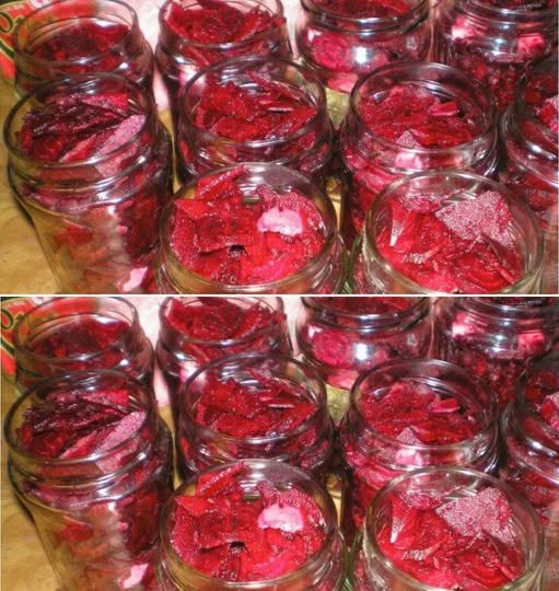 ❤️🫙 Sfeclă roșie la borcan pentru iarnă – o rețetă simplă, gustoasă și cu o marinadă minunată! 😍